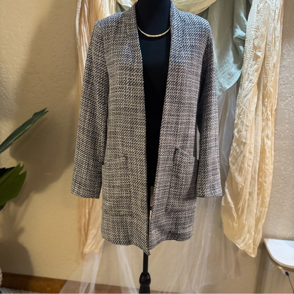 H&M Women's Black and White Tweed Blazer